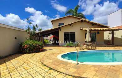 Imagem: A casa em condomínio possui 3 Dormitórios, 3 Banheiros, 3