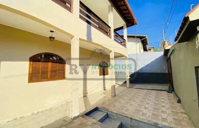 Imagem 2: GF- LINDA CASA PARA LOCAÇÃO NO GUARUA CO MUITO ESPAÇO 3 QUARTOS COM 3 VAGAS