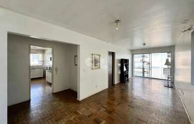 Imagem 5: Apartamento de 3 dormitórios com suíte e sacada no coração de Santa...