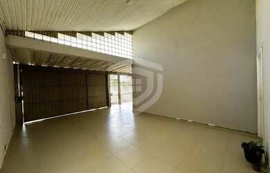 Imagem 2: Casa à Venda Dormitórios, Área Gourmet e Garagem Coberta para 5 Carros Jardim Gerson Fra