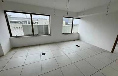 Imagem: O depósito possui 1 Vaga na garagem, 44m² de Área e está