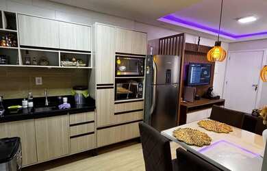 Imagem: O apartamento possui 2 Dormitórios, 1 Banheiro, 1 Vaga na garagem