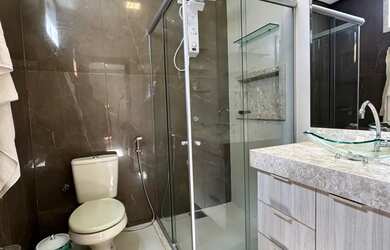 Imagem 7: Casa à venda no Residencial Castanheira, 3 suítes, gabinete, 300m2 por...