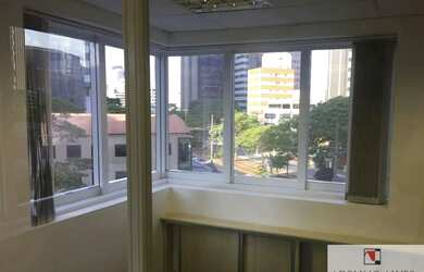 Imagem: O depósito possui 1 Vaga na garagem e 36m² de Área e está