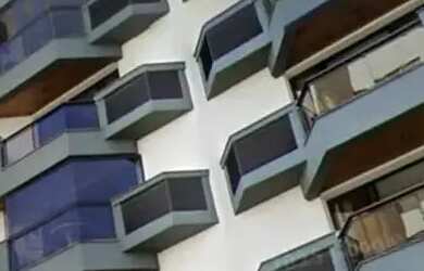 Imagem: O apartamento possui 4 Dormitórios, 3 Banheiros, 2 Vagas na