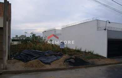 Imagem: O terreno possui 250m² de Área e está localizado em Jardim