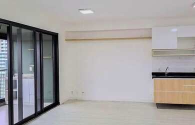 Imagem: O studio possui 1 Dormitório, 1 Banheiro, 1 Vaga na garagem