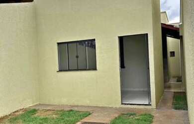 Imagem: A casa possui 2 Dormitórios, 1 Banheiro e 300m² de Área e