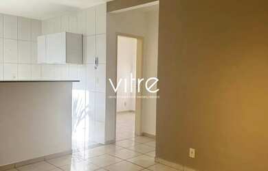 Imagem: O apartamento possui 2 Dormitórios, 1 Banheiro, 1 Vaga na garagem