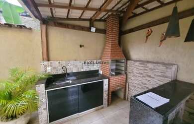 Imagem: O apartamento possui 3 Dormitórios, 1 Banheiro, 2 Vagas na