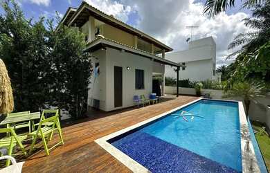 Imagem: A casa em condomínio possui 4 Dormitórios, 5 Banheiros, 4