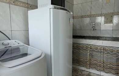 Imagem: O apartamento possui 1 Dormitório, 1 Banheiro, 1 Vaga na garagem