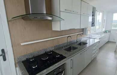 Imagem: A casa em condomínio possui 3 Dormitórios, 3 Banheiros, 3