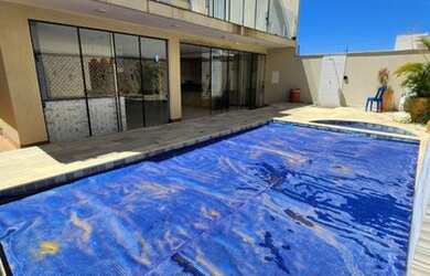 Imagem: A casa em condomínio possui 4 Dormitórios, 4 Banheiros, 4