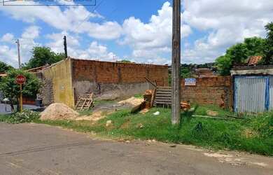 Imagem: O terreno possui 125m² de Área e está localizado em Vila