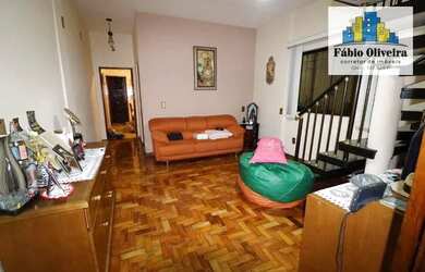 Imagem: A casa possui 2 Dormitórios, 2 Banheiros, 2 Vagas na garagem