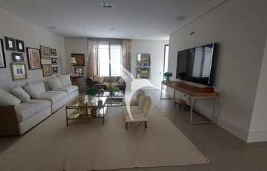 Imagem 8: SANTANA DE PARNAIBA - Casa Padrão - Alphaville