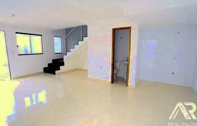 Imagem: A casa possui 2 Dormitórios, 1 Banheiro, 3 Vagas na garagem