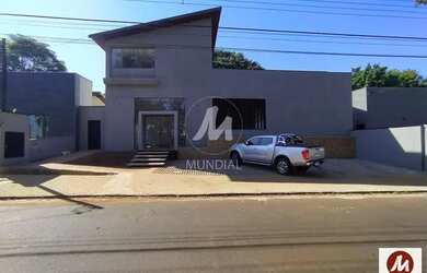 Imagem: O depósito possui 5 Vagas na garagem e 443m² de Área e está