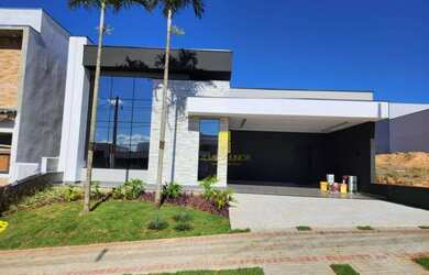 Imagem: A casa em condomínio possui 3 Dormitórios, 3 Banheiros, 4