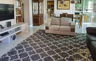 Imagem: O apartamento possui 3 Dormitórios, 3 Banheiros, 2 Vagas na