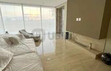 Imagem: A casa em condomínio possui 4 Dormitórios, 5 Banheiros, 5