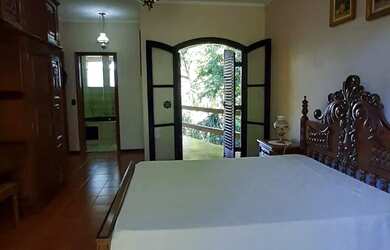 Imagem 6: Casa alto padrão nas Toninhas