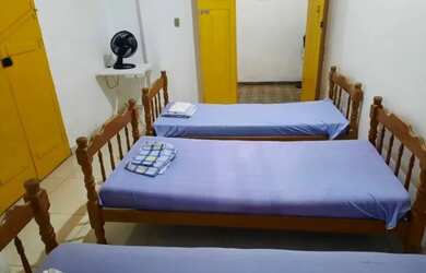 Imagem: A casa possui 5 Dormitórios, 3 Banheiros, 160m² de Área e