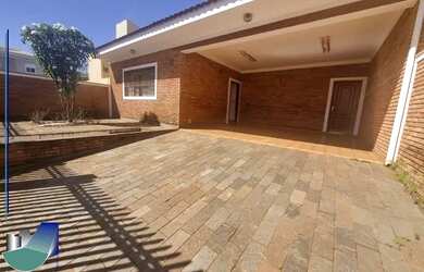 Imagem 1: RIBEIRÃO PRETO - Casa Padrão - ALTO DA BOA VISTA