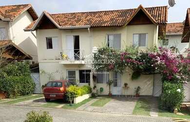 Imagem: A casa possui 2 Dormitórios, 2 Banheiros, 2 Vagas na garagem