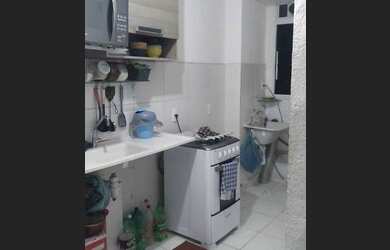 Imagem: O apartamento possui 2 Dormitórios, 1 Banheiro, 1 Vaga na garagem