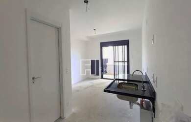 Imagem: O apartamento possui 1 Dormitório, 1 Banheiro, 27m² de Área