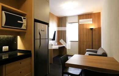 Imagem: O apartamento possui 1 Dormitório, 1 Banheiro, 1 Vaga na garagem