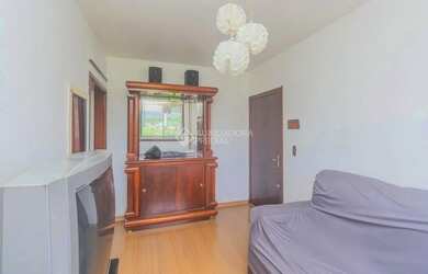 Imagem: O apartamento possui 2 Dormitórios, 1 Banheiro, 80m² de Área