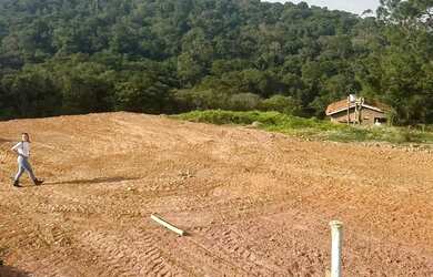 Imagem 9: Vista Incrível em Ibiúna: Terreno com Paisagem Exuberante, Perfeito para Relaxar!