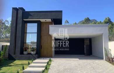 Imagem: A casa em condomínio possui 3 Dormitórios, 4 Banheiros, 4