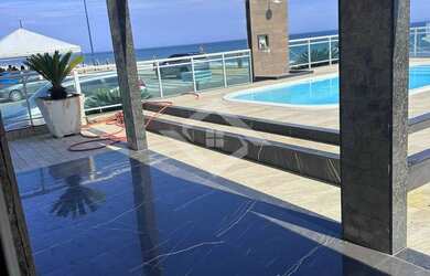 Imagem 9: Casa de Luxo Frente ao Mar com 5 Suítes na Praia da Barra de Maricá