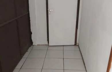 Imagem 6: Vendo casa antiga ótimo local