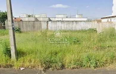 Imagem: O terreno possui 250m² de Área, Imóvel novo e está localizado