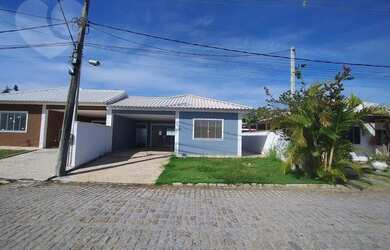 Imagem: A casa em condomínio possui 3 Dormitórios, 2 Banheiros, 112m²