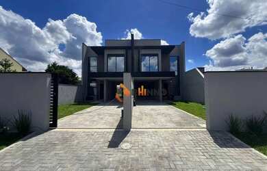 Imagem: A casa possui 3 Dormitórios, 2 Banheiros, 2 Vagas na garagem