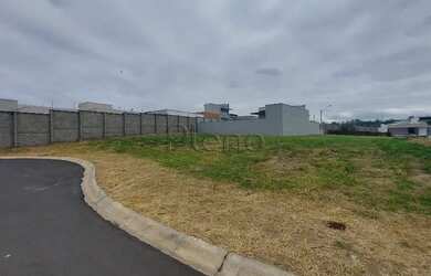 Imagem: O terreno possui 446m² de Área e está localizado em Colinas