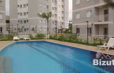 Imagem: O apartamento possui 2 Dormitórios, 1 Banheiro, 1 Vaga na garagem