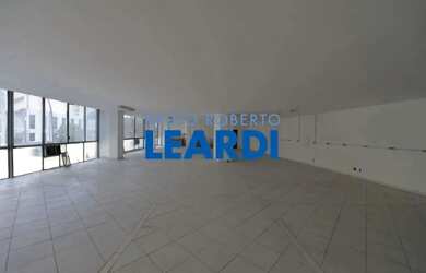 Imagem: O depósito possui 500m² de Área e está localizado em Santa