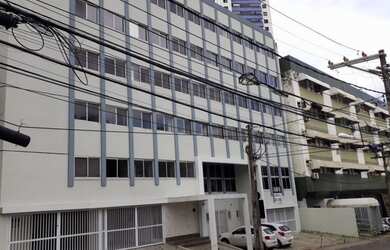 Imagem: O depósito possui 5 Vagas na garagem, 1.000m² de Área e