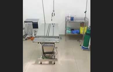 Imagem: O depósito possui 4 Vagas na garagem e 300m² de Área e está