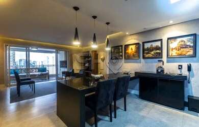 Imagem: O apartamento possui 3 Dormitórios, 3 Banheiros, 2 Vagas na