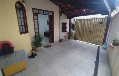 Imagem: A casa possui 2 Dormitórios, 1 Banheiro, 80.000m² de Área