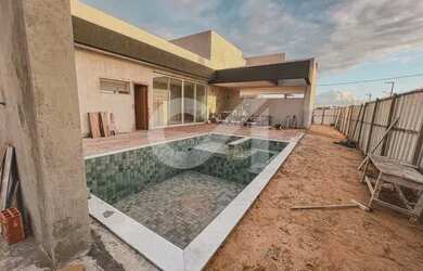 Imagem: A casa em condomínio possui 3 Dormitórios, 4 Banheiros, 4