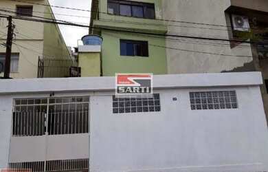 Imagem: A casa possui 4 Dormitórios, 4 Banheiros, 160m² de Área e